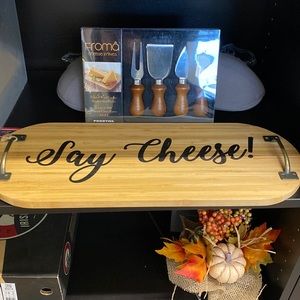 Cheese Board and Knives
